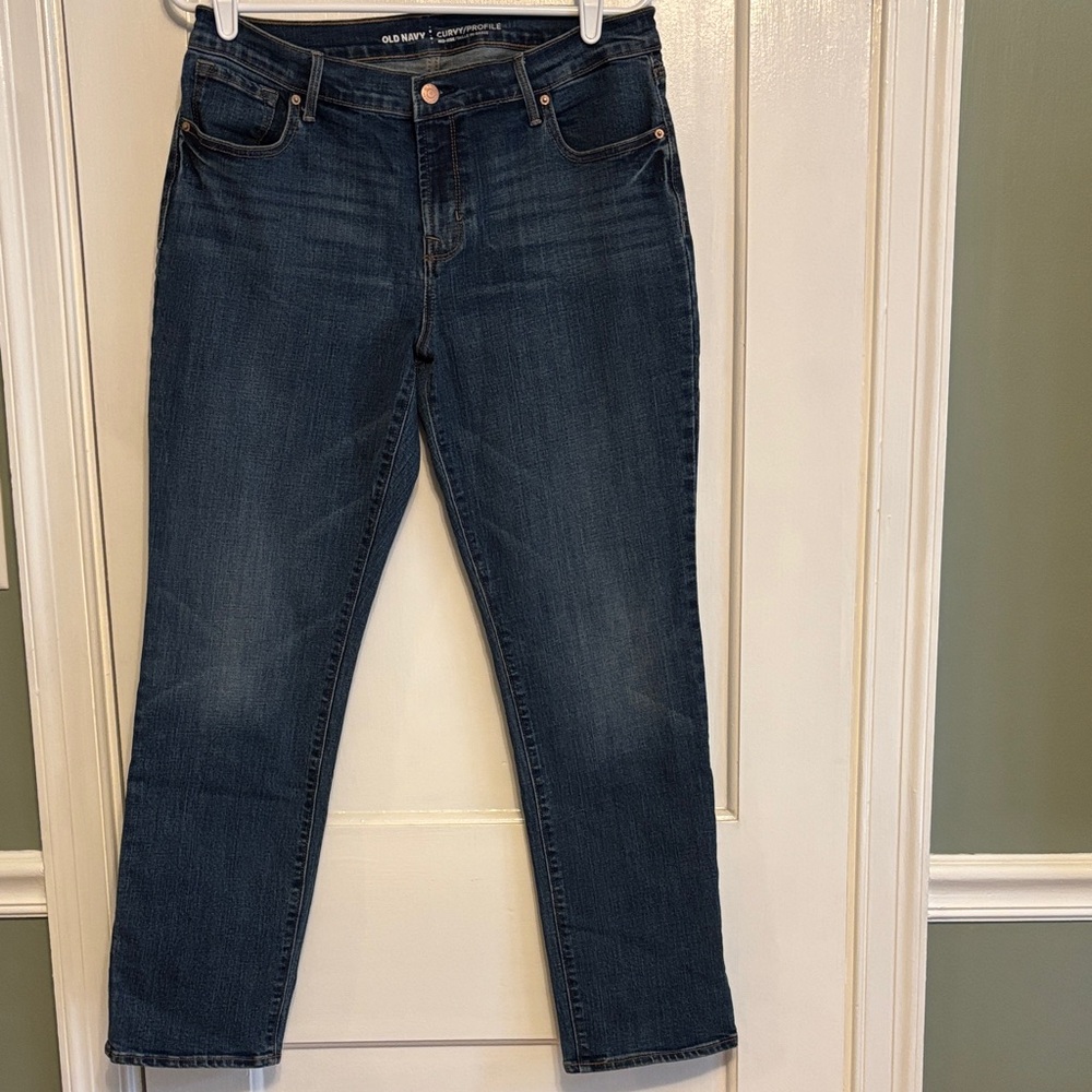 Old Navy 10 short Curvy mid rise jeans, like new